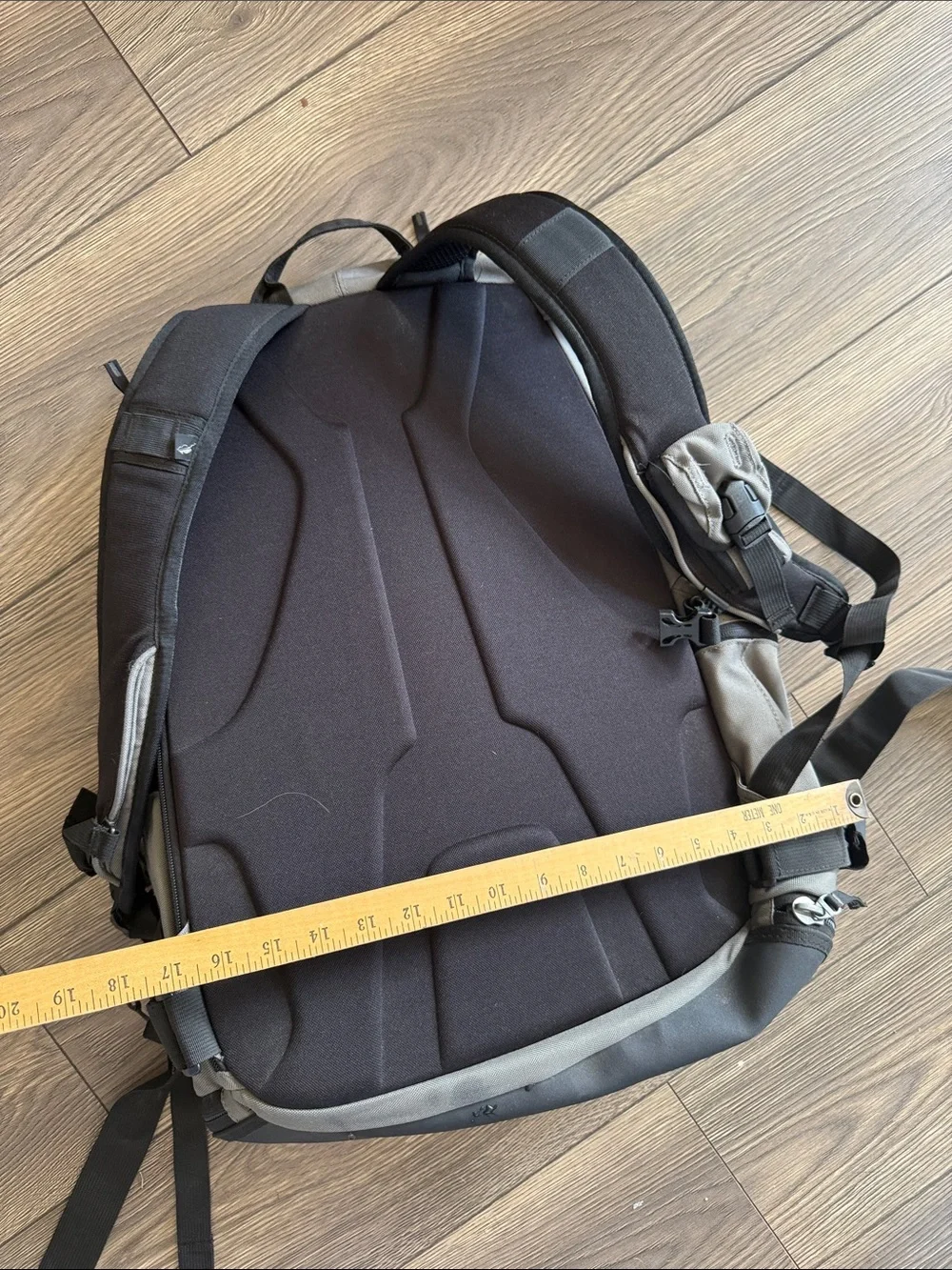 Oakley Latitude Flex Pack 30L Granite Gray Black Utility Backpack